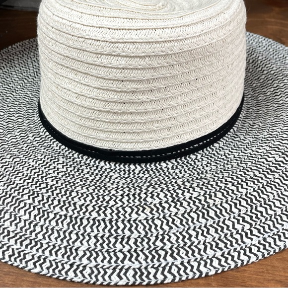 Wide Brim Buckle Detail Woven Straw Sun Hat Size M/L - Picture 4 of 8